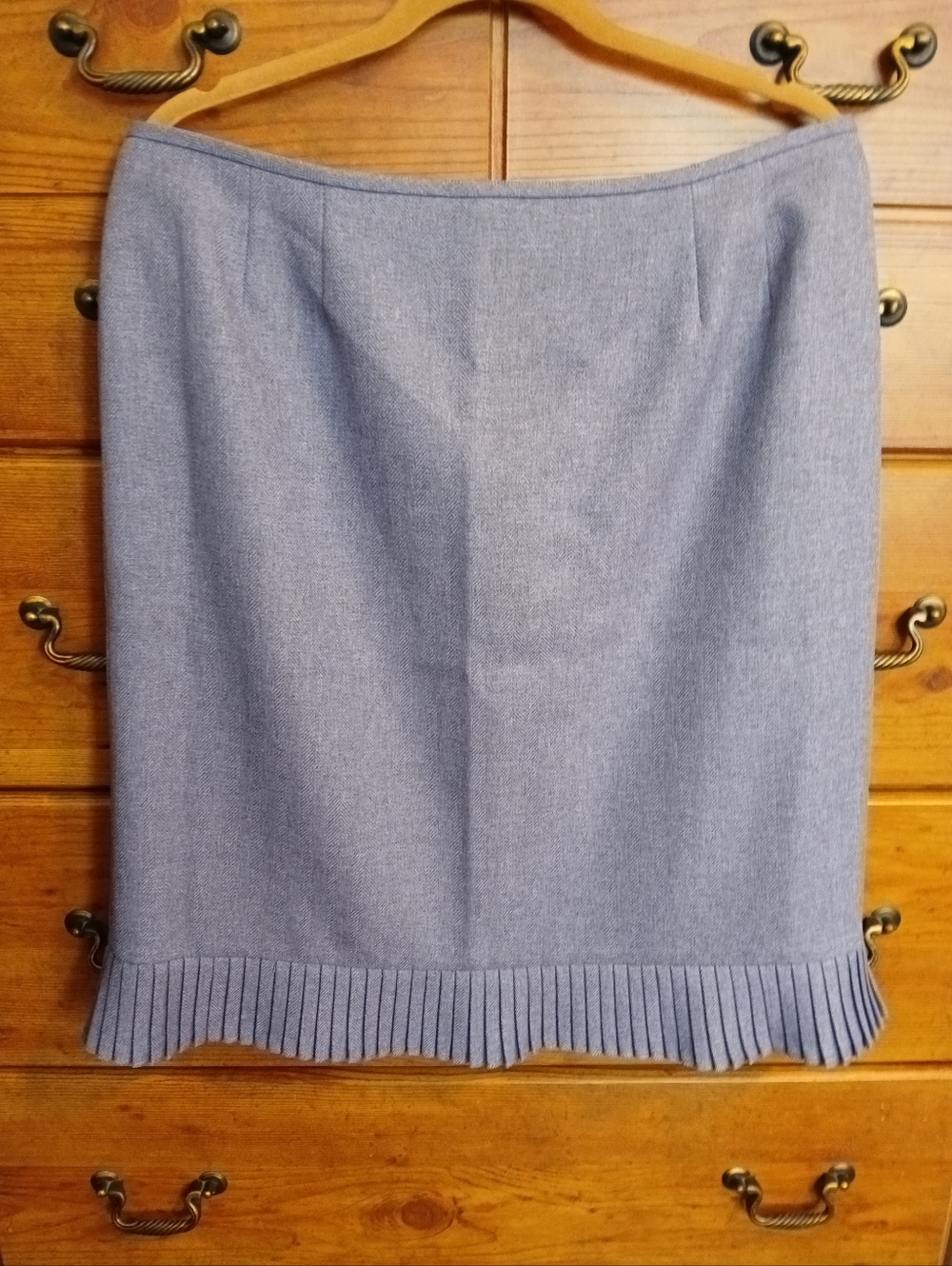 Le Suit Women's Pencil Skirt in Light Purple with Pleated Hem/Size 16 Petite